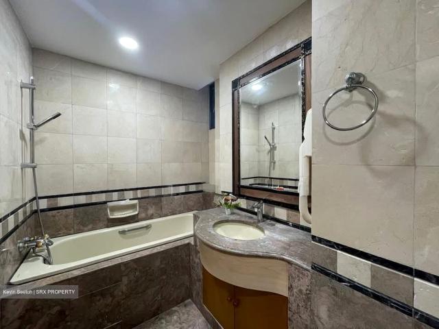 Glendale Park D23, Condominium