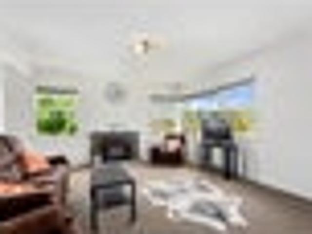 Glenfield, 3 bedrooms, $660 pw