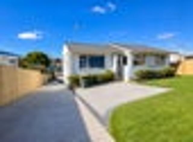 Glenfield, 3 bedrooms, $700 pw