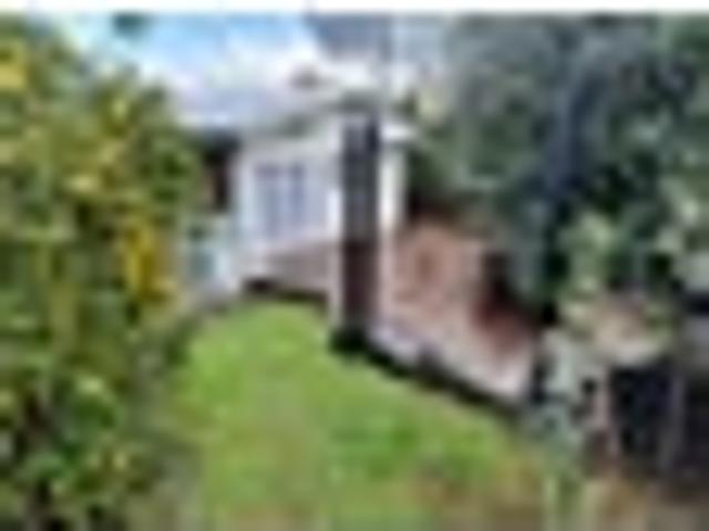 Glenfield, 5 bedrooms, $895 pw