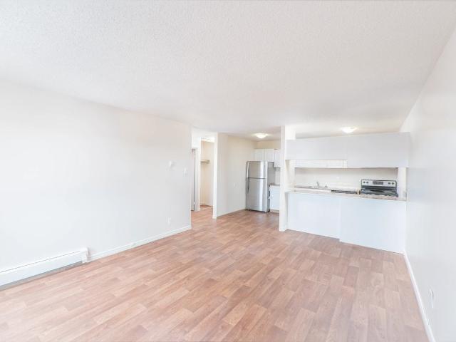 Glenmore Estates 1 Bedroom Apartment for Rent at 2120 Southland Dr Sw, Calgary, AB T2V 4W3 Palliser