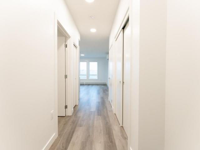 Glenmore Place 2 bedroom + 2 bathroom with Balcony Apartment for Rent