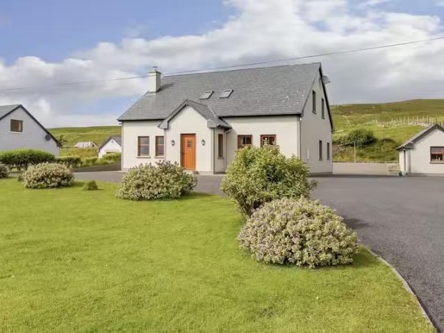 Glenmalin, Glencolmcille, Co. Donegal, F94KX86 is for sale