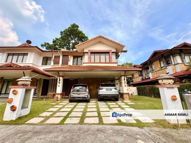 Glenmarie Cove Residence