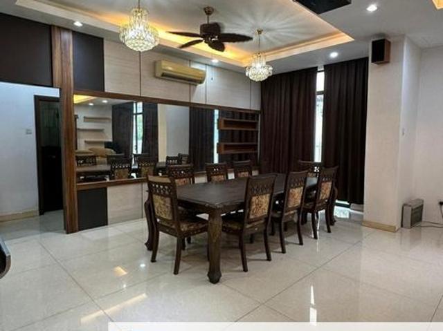 Glenmarie Cove Residence