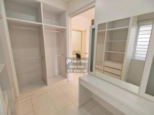 Glenmarie @ Mount Austin 双层排楼 「Endlot 10尺地」 总屋身 32X75 厨房已扩建完‼️