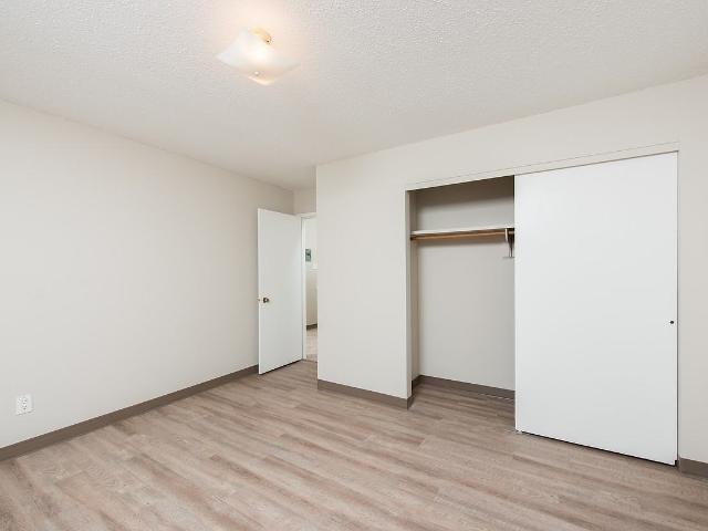 Glenwood 2 Bedroom Apartment for Rent at 9710, 156 Street, Edmonton, AB T5P 2P1 Glenwood