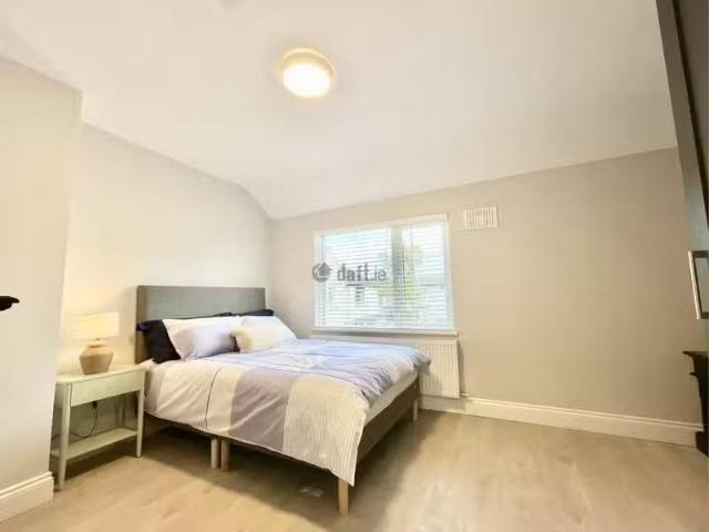 Glentow Road, Whitehall, Dublin 9 is for rent