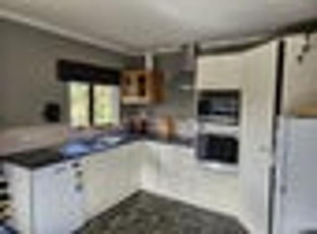 Glenview, 4 bedrooms, $670 pw