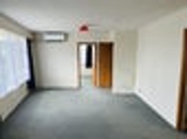 Glenview, 2 bedrooms, $450 pw