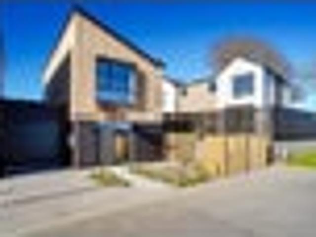 Glenview, 3 bedrooms, $695 pw