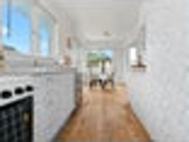 Glenview, 3 bedrooms, $610 pw