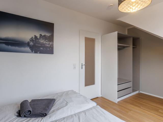 Glück Auf Appartements Kammerstr. Studio, Duisburg Amsterdam Apartments for Rent