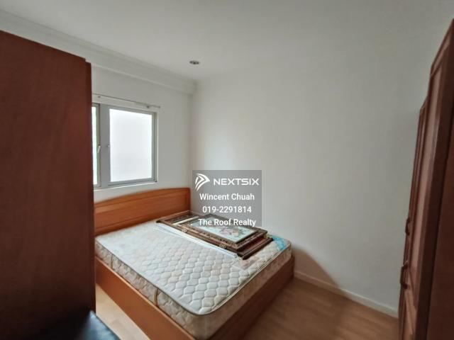 Gm residence in ambang botanic