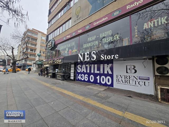 GMK BULVARI METRO ÇIKIŞINDA GENİŞ CEPHELİ 300 M2 DÜKKAN