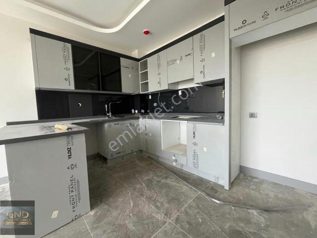 Gnd'den Tecede Denize 500m Site İçinde Havuzlu 2+1 Kiralık Daire
