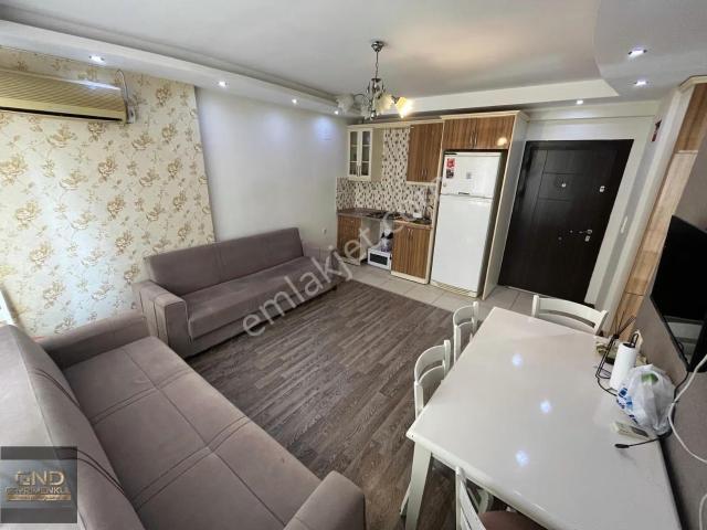 Gnd'den Üniv.caddesinde Sosyal Alana Sahip Eşyalı Kiralık 1+1