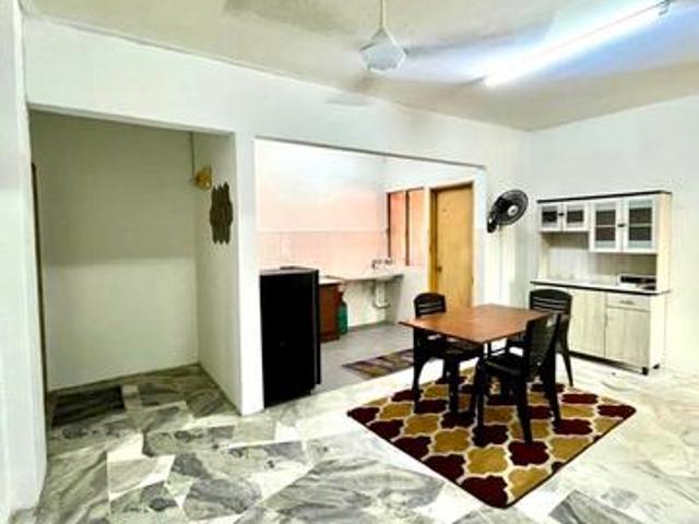 GR FLOOR Apartment GEMALAI FASA 3 PUNCAK ALAM FREE Fully Furnished