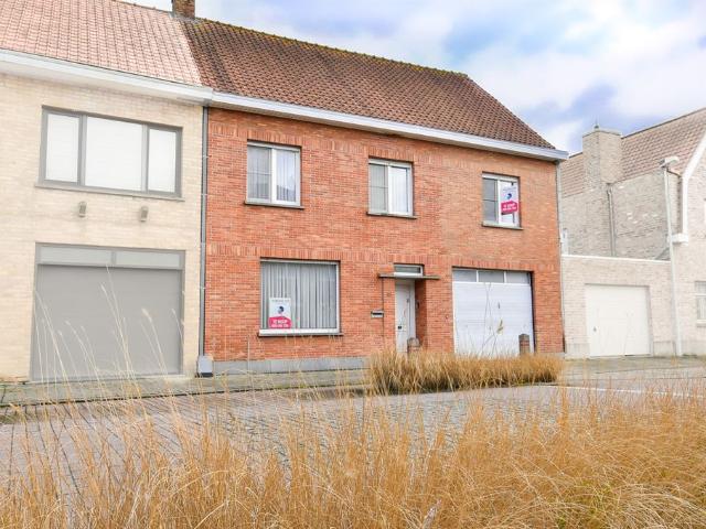 GROTE WONING met TUIN 6 SLPK & GROTE GARAGE