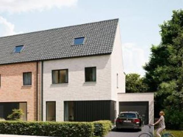 Grote bouwgronden in hartje Schoten