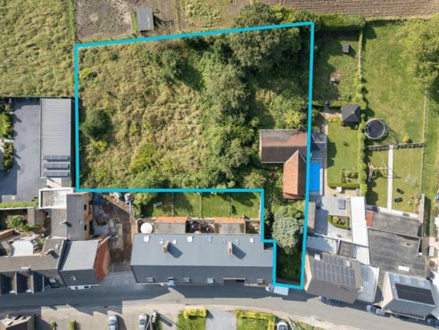 Grote, centraal gelegen bouwgrond