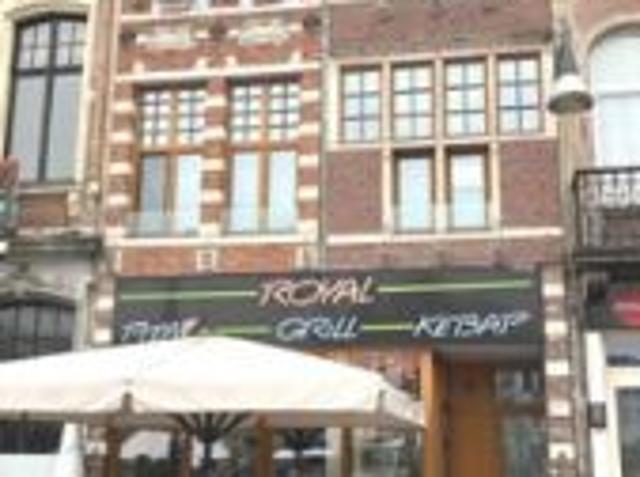 Grote Markt, verhuurd gelijkvloers winkel ±100m² met HORECA