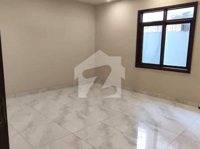 Ground +1 400 square yards bungalow available for sale at blk 4a gulshan, karachi