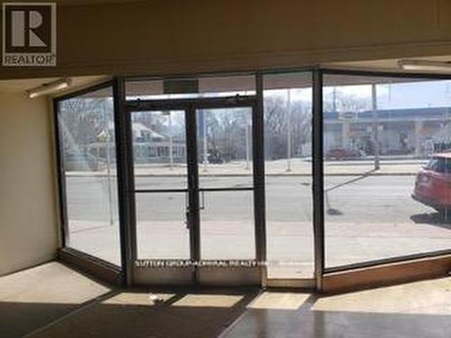 Ground 2500 Kingston Road, Toronto, ON, M1N 1V3 commercial for lease | Listing ID E12943 | Royal LePage