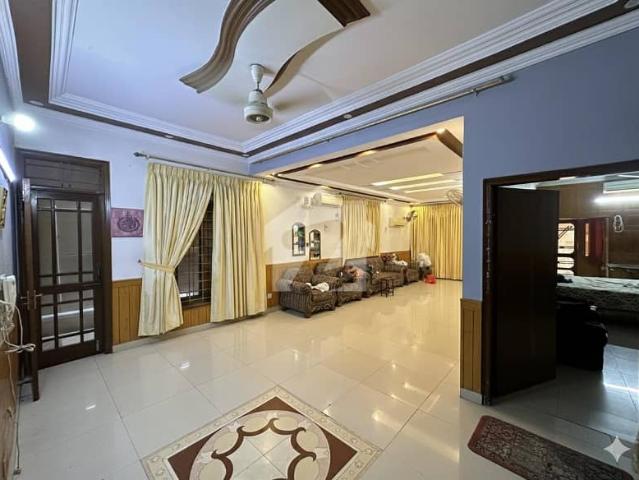 Ground +2 Well Maintained House Available For Sale IN North Nazimabad Block H Main Five Star Food Street