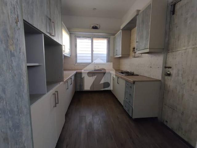 Ground 500 Square Luxurious Portion For Rent