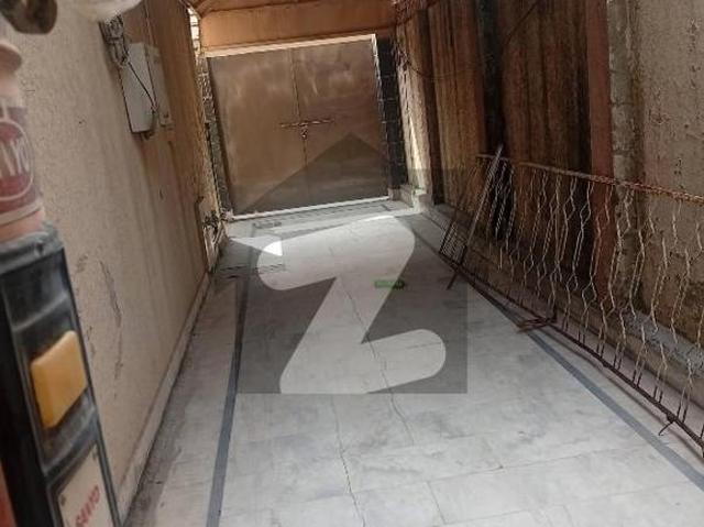 10 Marla House In Stunning Hayatabad Phase 6 F3 Is Available For rent Hayatabad Phase 6