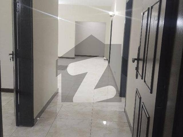 Ground Floor 3 Bed Room Apartments For Sale in Askari 11