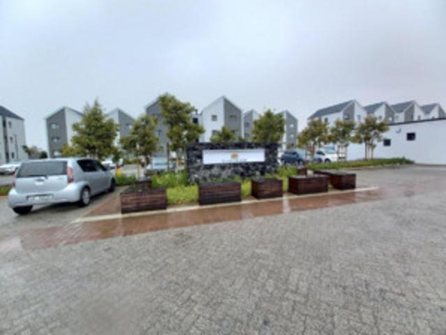 Ground Floor 1 Bedroom Apartment to Rent in Burgundy Estate
