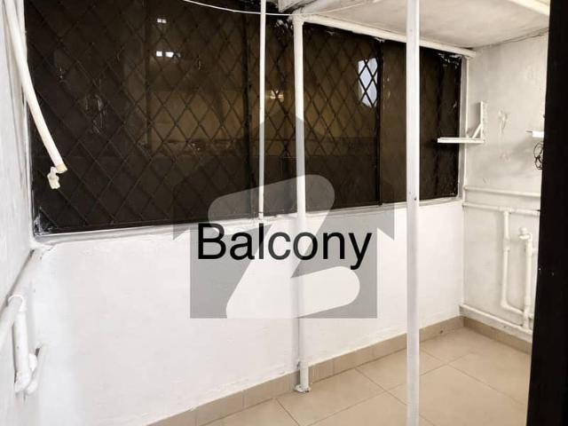 GROUND FLOOR 2 bed spacious apartment. Residential apartment