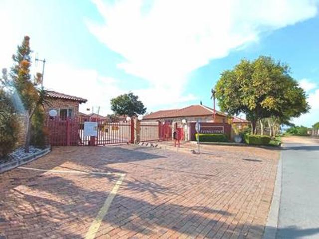 ground floor 2 bedroom 2 bathroom ap.