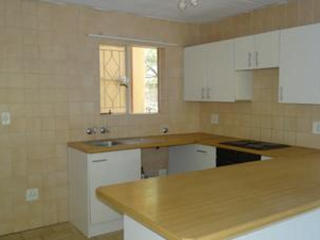 ground floor 2 bedrooms 2 bathroom a.