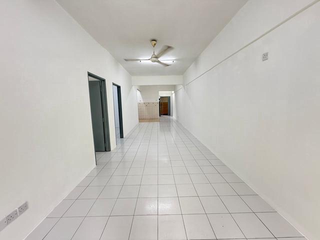 GROUND FLOOR 969 sqft Full Loan Renovated Vista Bayu Apartment