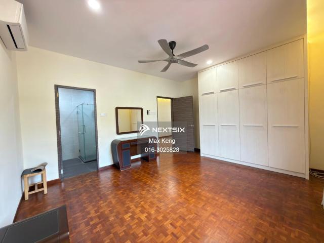 Ground Floor Corner Shop For Rent at Pelangi Avenue, Taman Pelangi Johor Bahru
