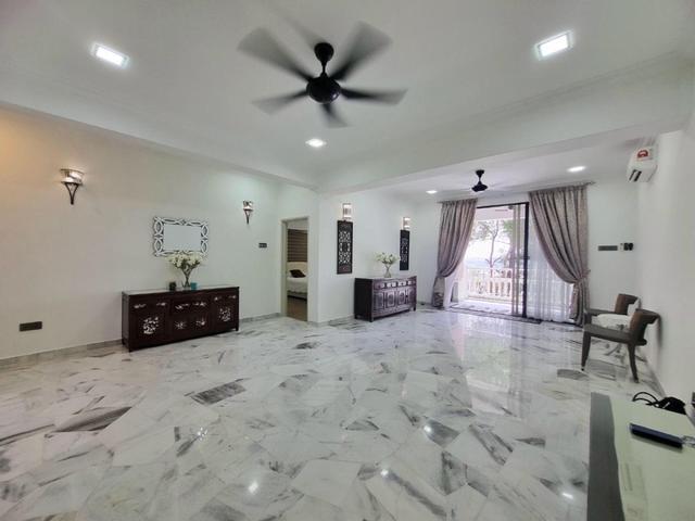 GROUND FLOOR CORNER Sri Alam Condominium KGSAAS Seksyen 13 Shah Alam