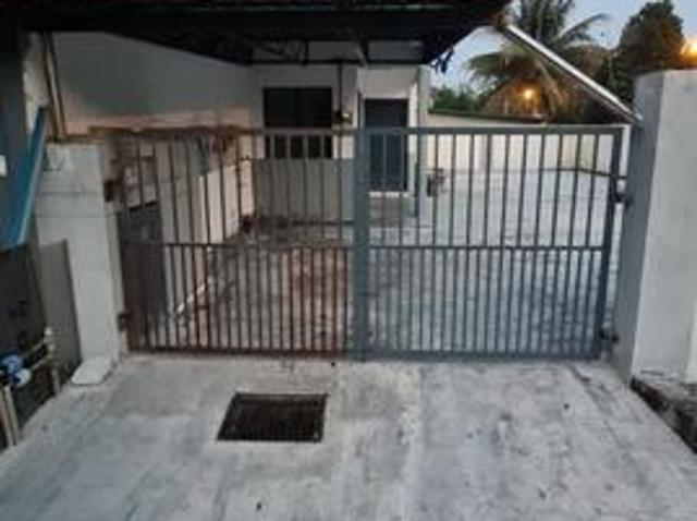 Ground Floor Corner Townhouse Desa Coalfields