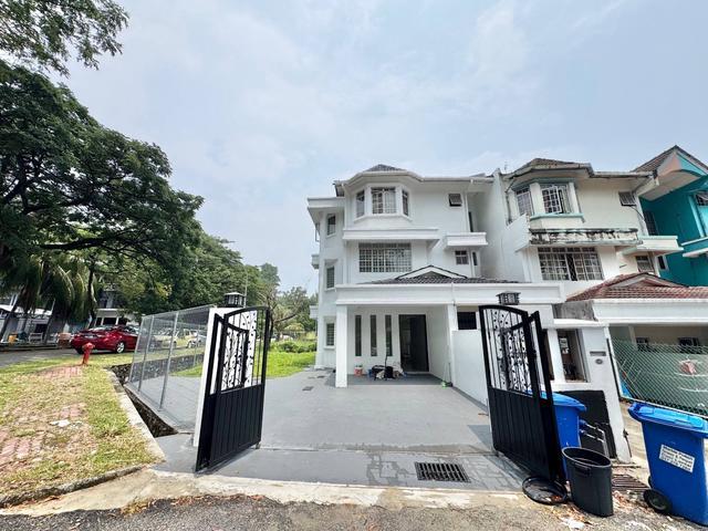 GROUND FLOOR CORNER Townhouse Seksyen 7 Shah Alam