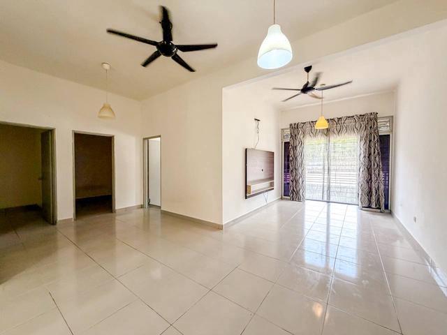 GROUND FLOOR Casa Dahlia Apartment Bandar Baru Salak Tinggi Sepang