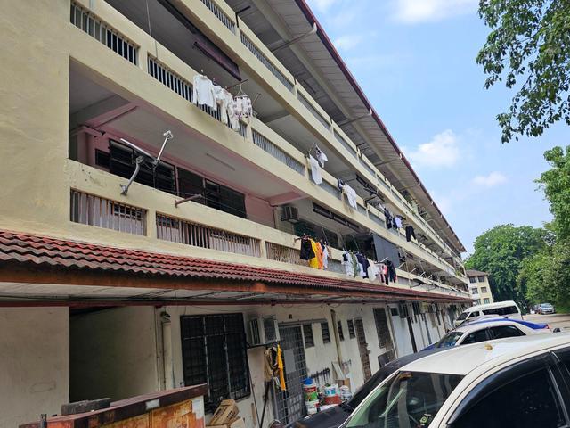 Ground Floor Apartment Castlefield Sri Petaling Below Markat Value