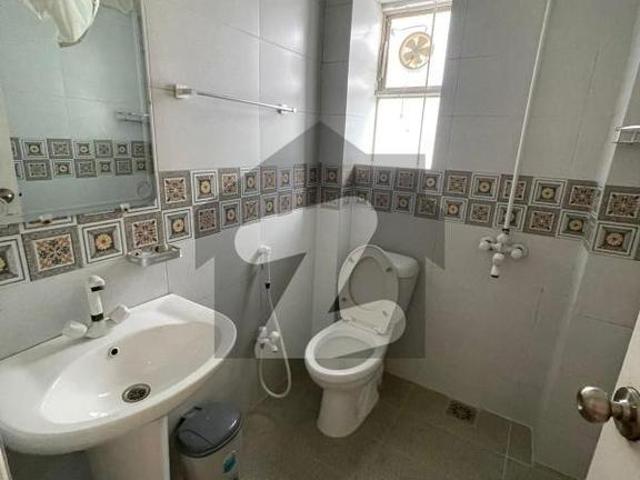 Ground floor apartment for rent in clifton block 4