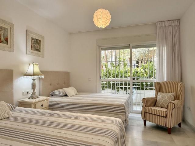 Ground Floor Apartment in Guadalmina Baja