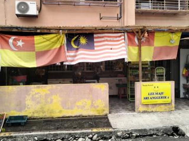 Ground floor apartment in Sri anggerik 2 Puchong jaya for sale