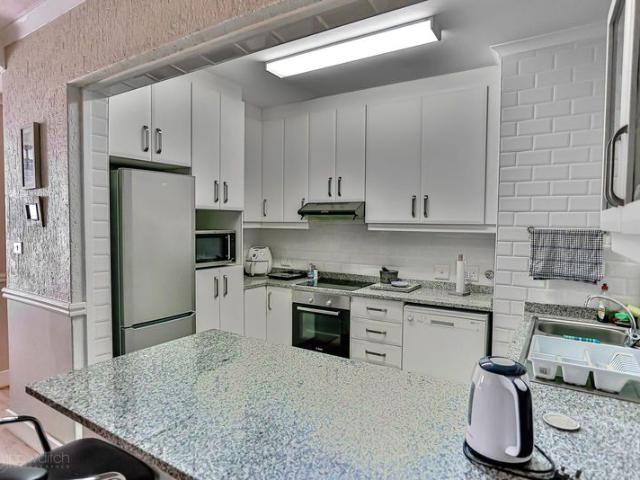 Ground floor apartment in Villa Med for sale