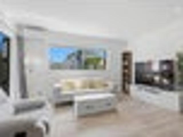 Ground Floor Apartment Living with Townhouse Perks
