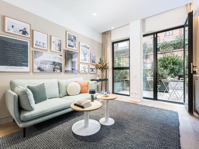 Ground floor apartment with private garden