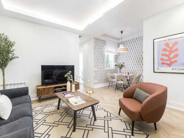 Ground floor apartment with terrace in the Ibiza neighborhood